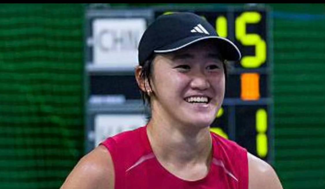 王曦雨2-1逆转伊埃拉，中国提前锁定亚运会网球女单金银牌